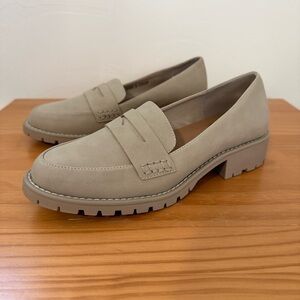 DV by Dolce Vita Tan Loafers